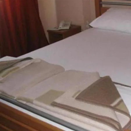 Hotel Beograd 2*